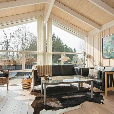 4 Star In Ferienhaus